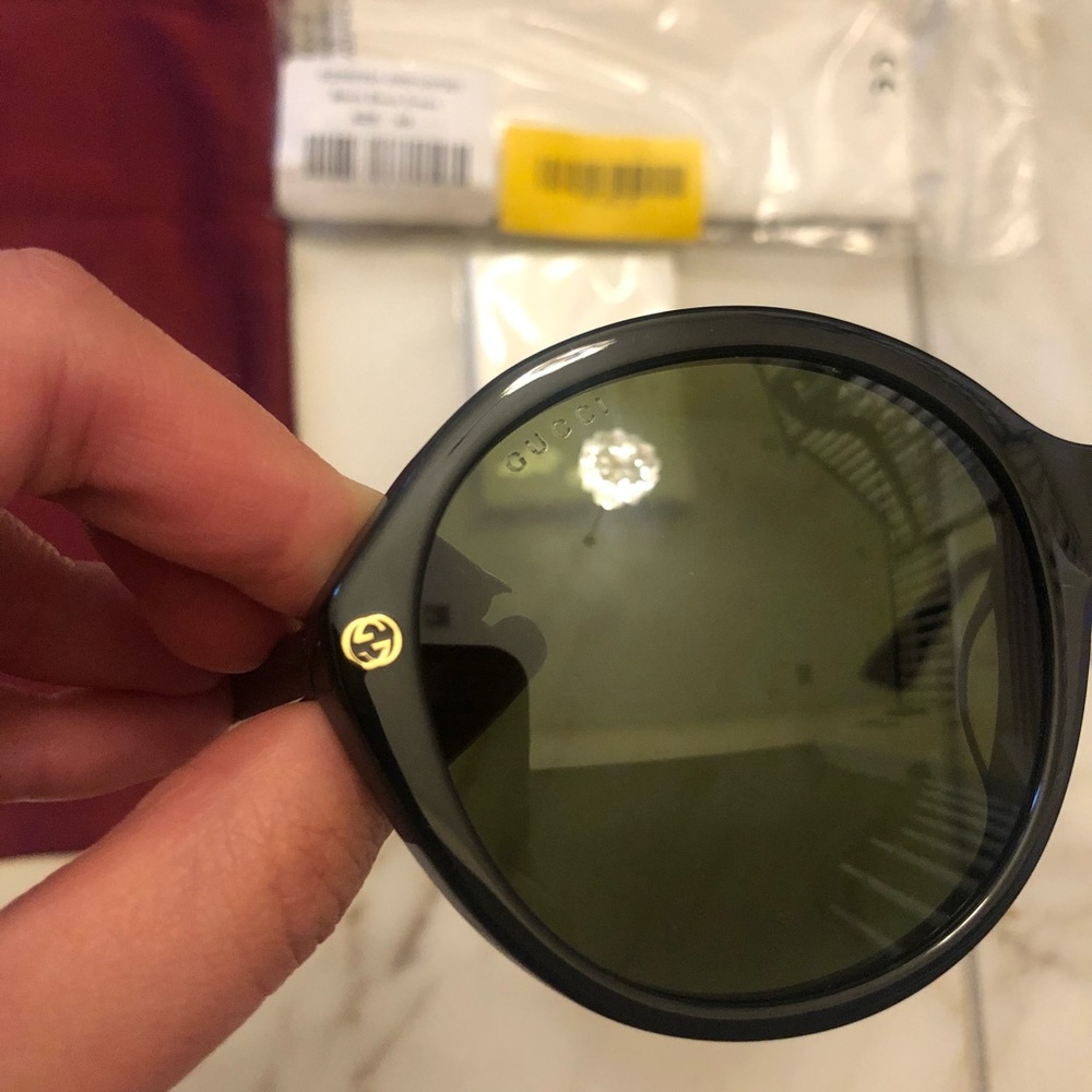 🔥NEW BLOGGERS CHOICE GUCCI SUNGLASSES 🔥 - Picture 6 of 8